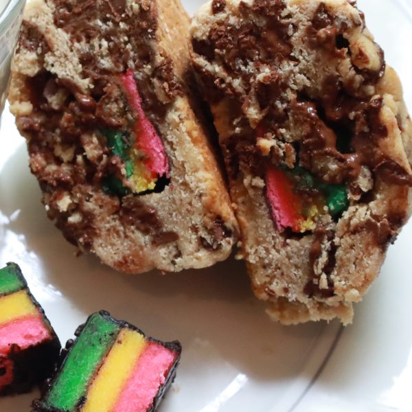 Chocolate chips-stuffed rainbow cookie